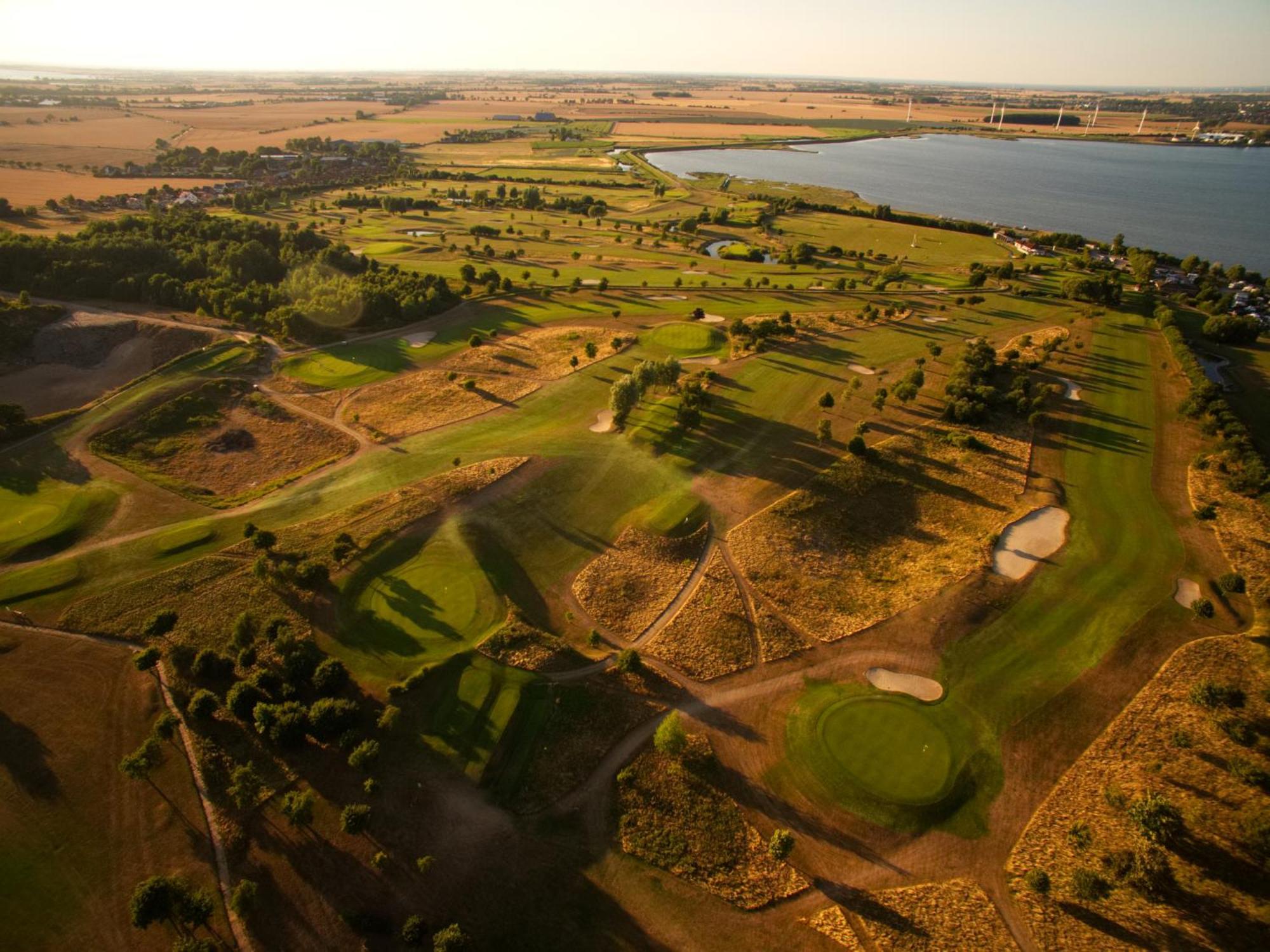Golf 'N Wave Aktivresort Fehmarn Exterior foto